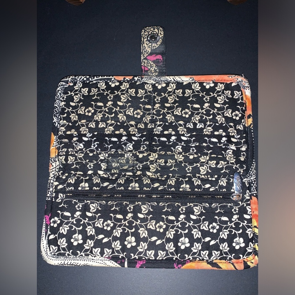 Vintage Marie foldable Wallet​, unique design inside/out does have ware - Picture 5 of 11